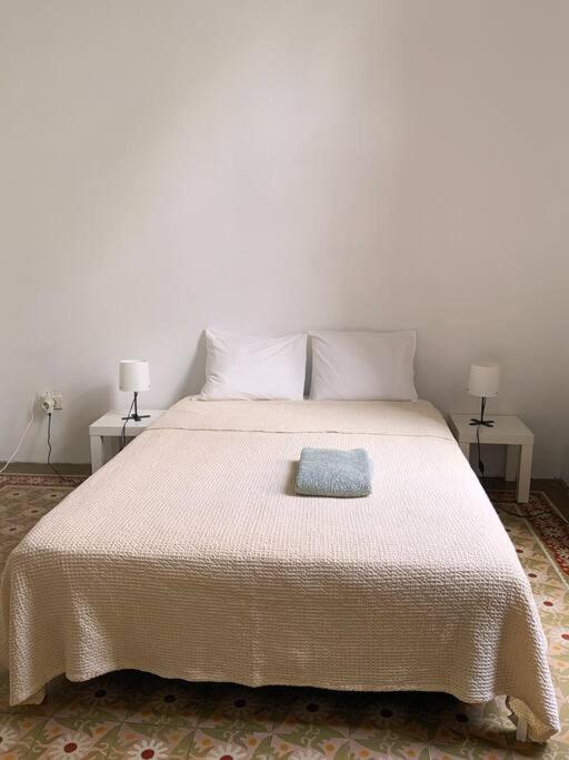 Inn Small Double In Shared Colonial