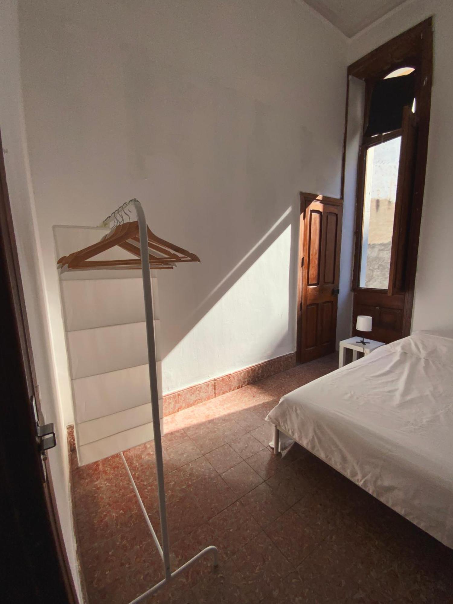 Small Double In Shared Colonial