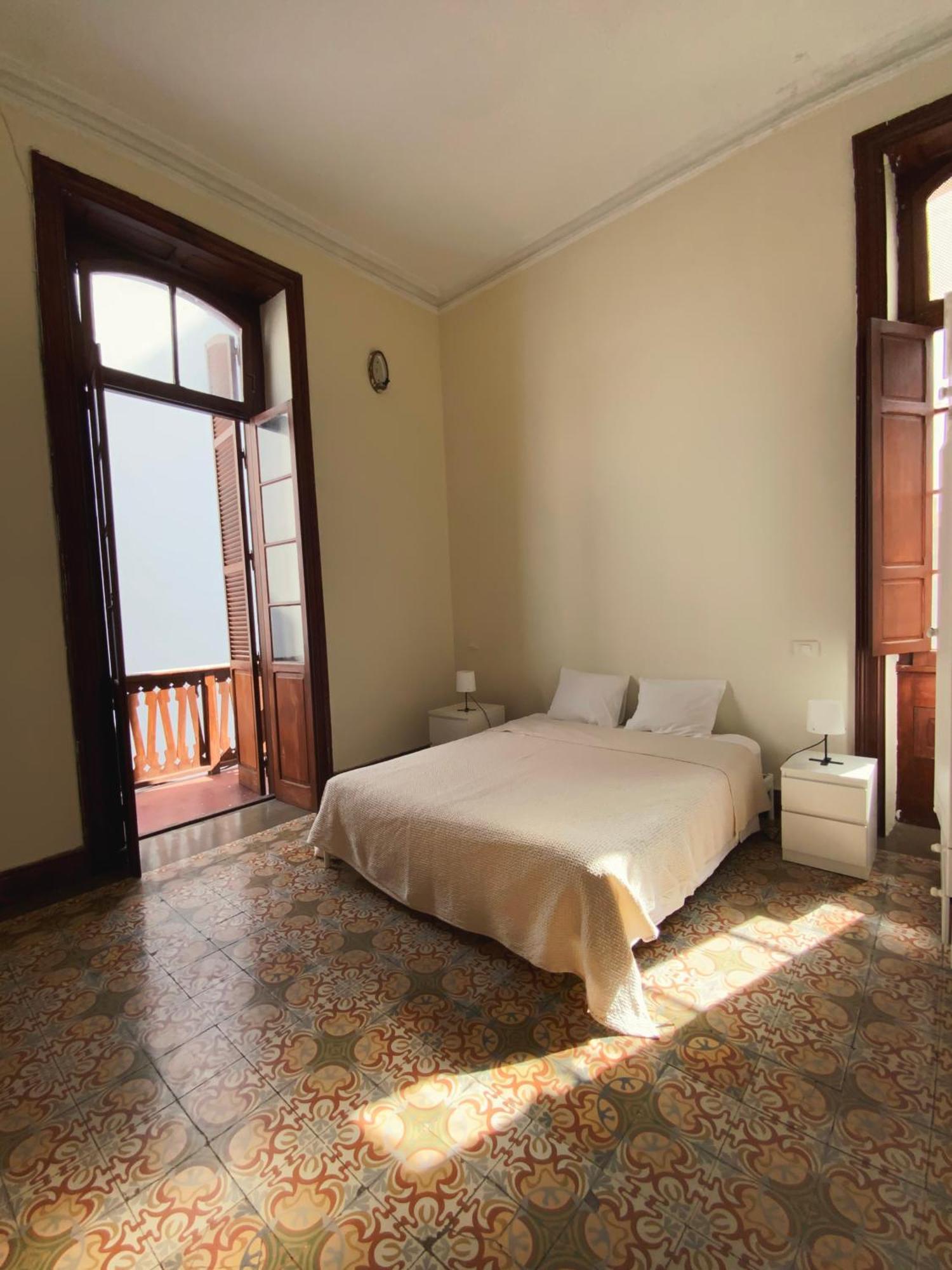 Small Double In Shared Colonial Inn